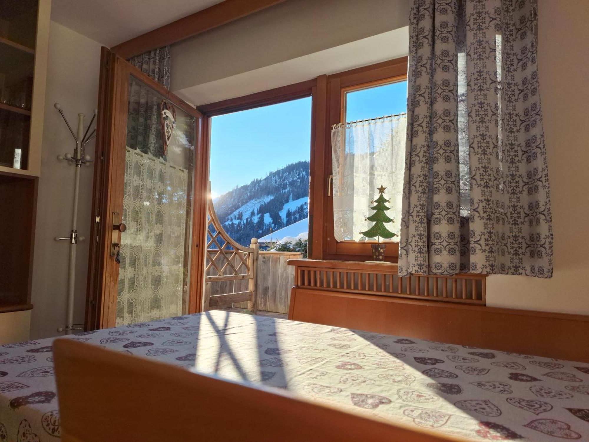 Apartments Insam Santa Cristina Val Gardena Екстер'єр фото