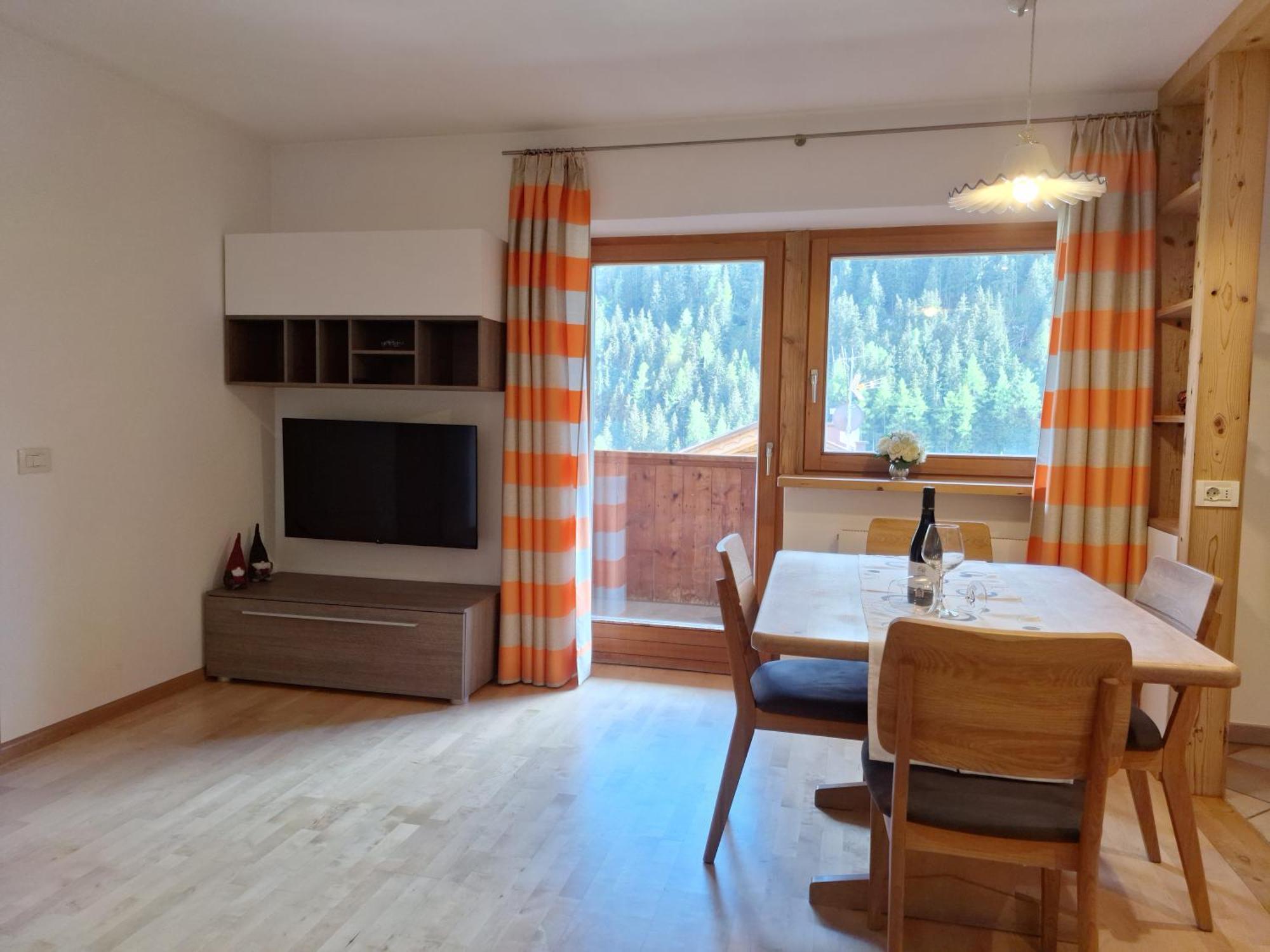 Apartments Insam Santa Cristina Val Gardena Екстер'єр фото